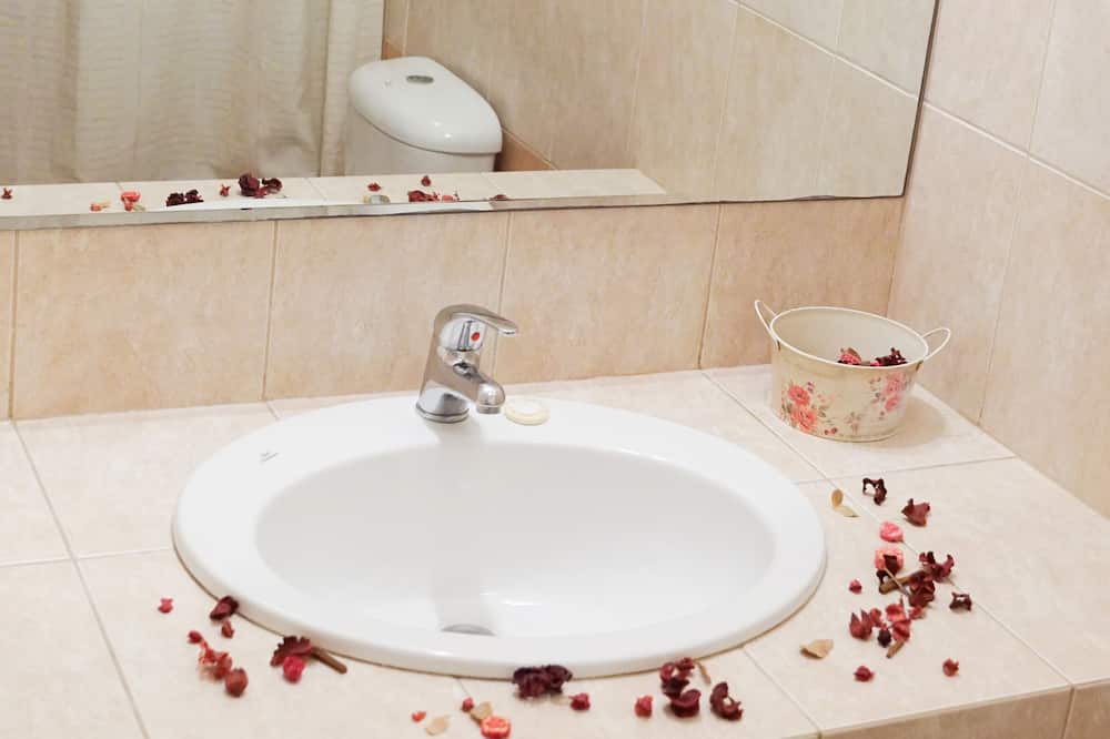 Photo of Bathroom in Razata