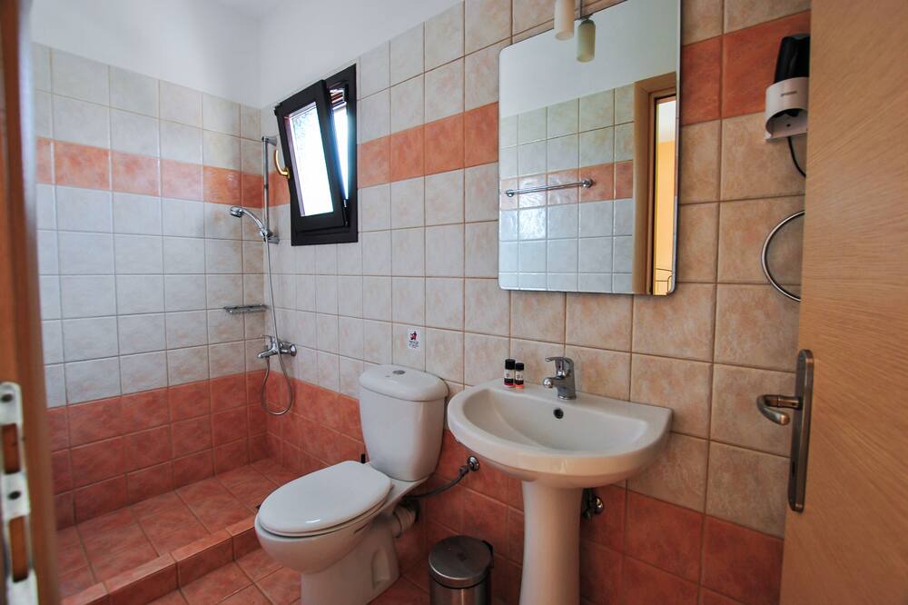 Photo of Bathroom in Razata