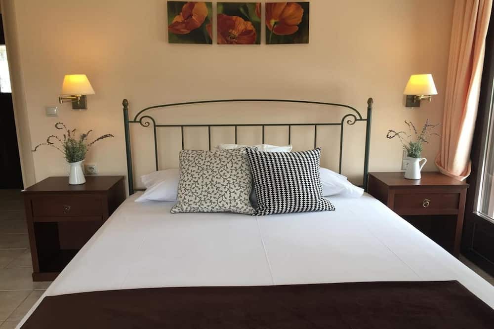Photo of Bedroom in Razata