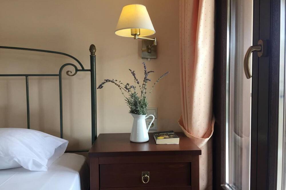 Photo of Bedroom in Razata