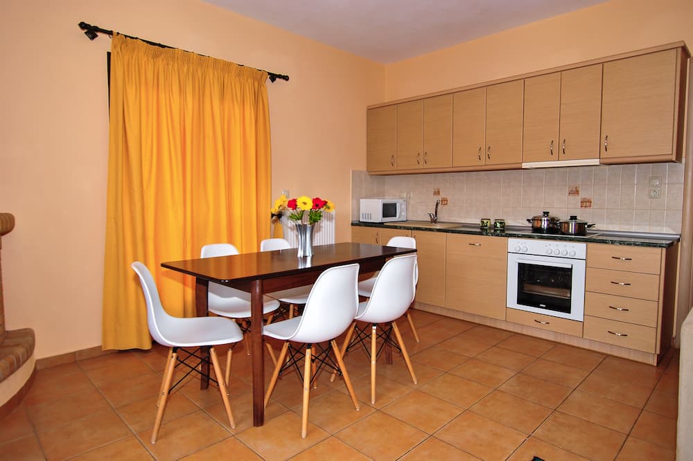 Photo of Livingroom in Razata