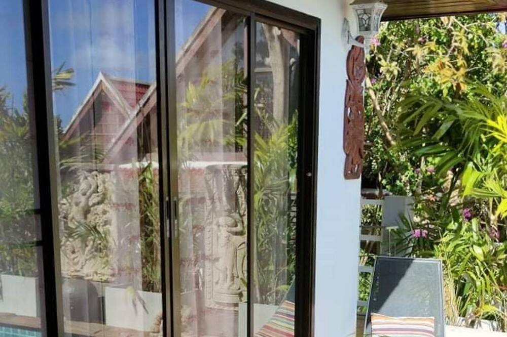 Photo of Patio Balcony in Laem Set