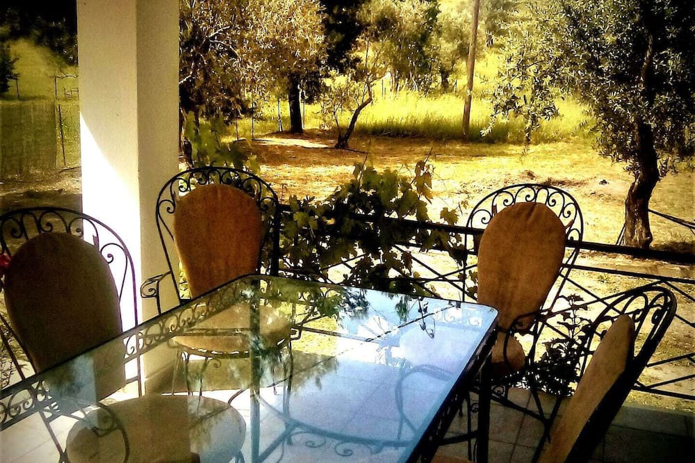 Photo of Patio Balcony in Eretria