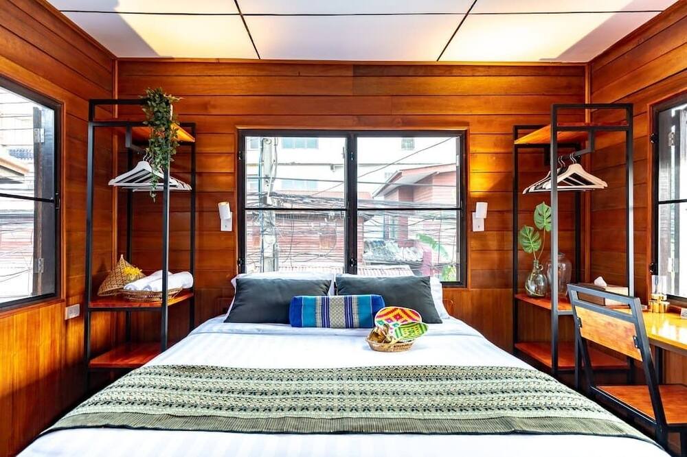 Photo of Bedroom in Khlong San