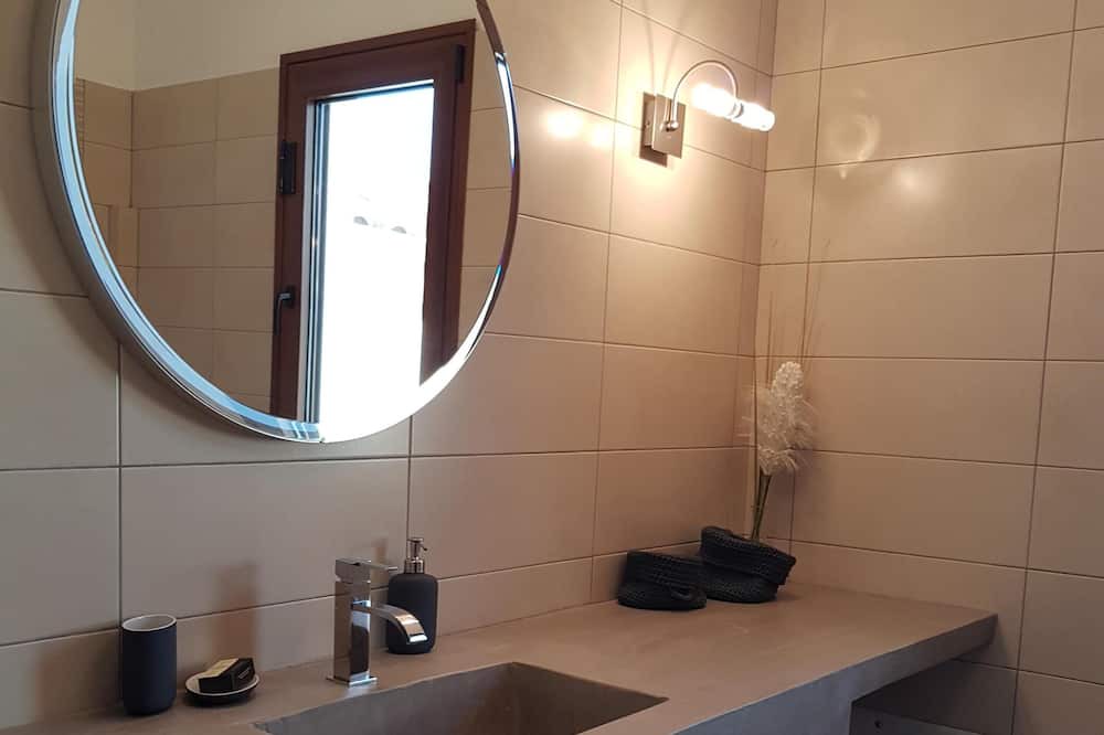 Photo of Bathroom in Pylos-Nestoras