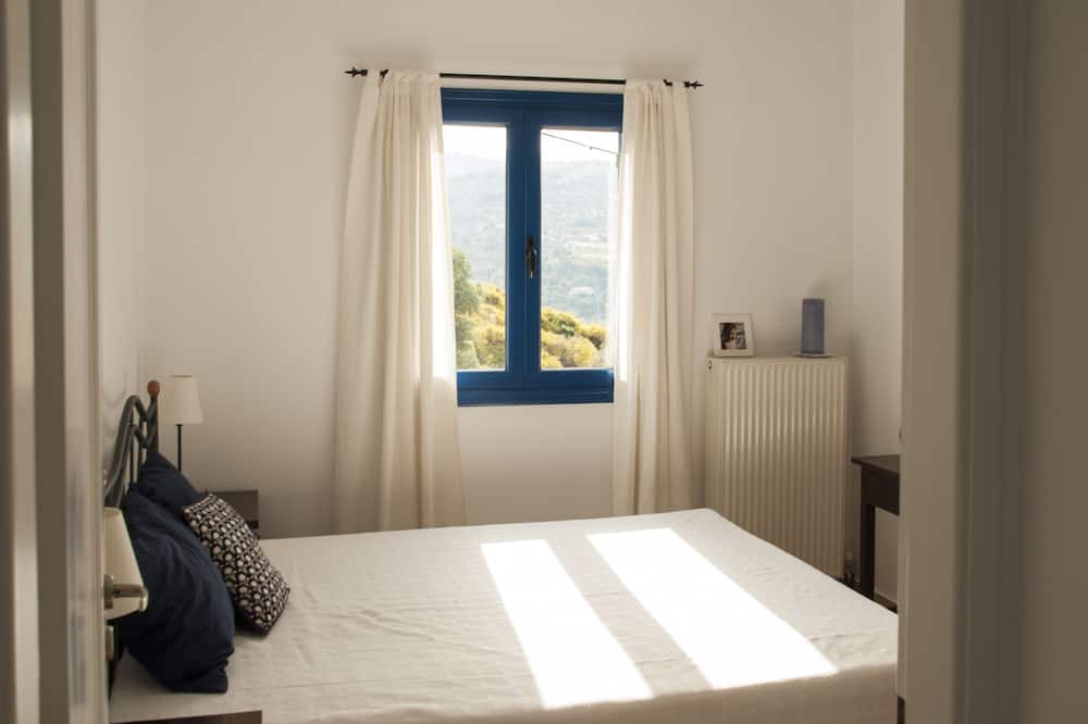 Photo of Bedroom in Oxilithos