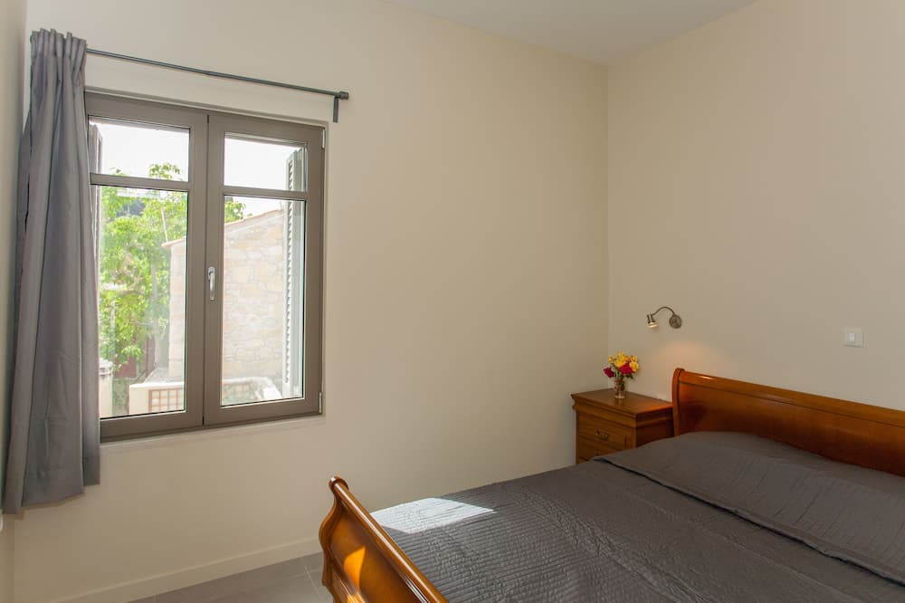 Photo of Bedroom in Drapanias