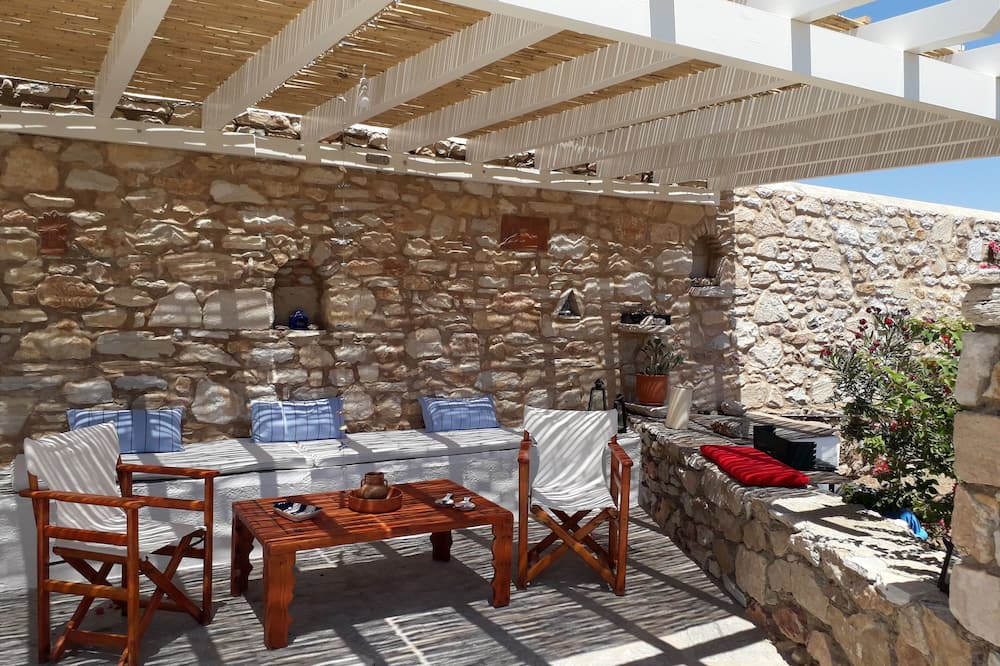 Photo of Patio Balcony in Lefkes