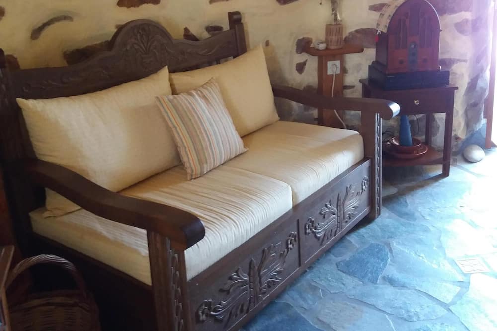 Photo of Livingroom in Lefkes