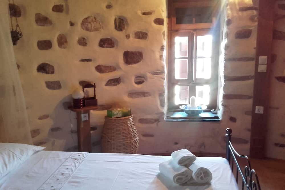 Photo of Bedroom in Lefkes