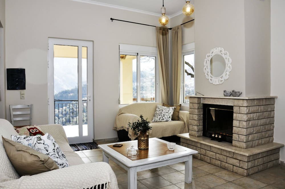 Photo of Livingroom in Lakkoi
