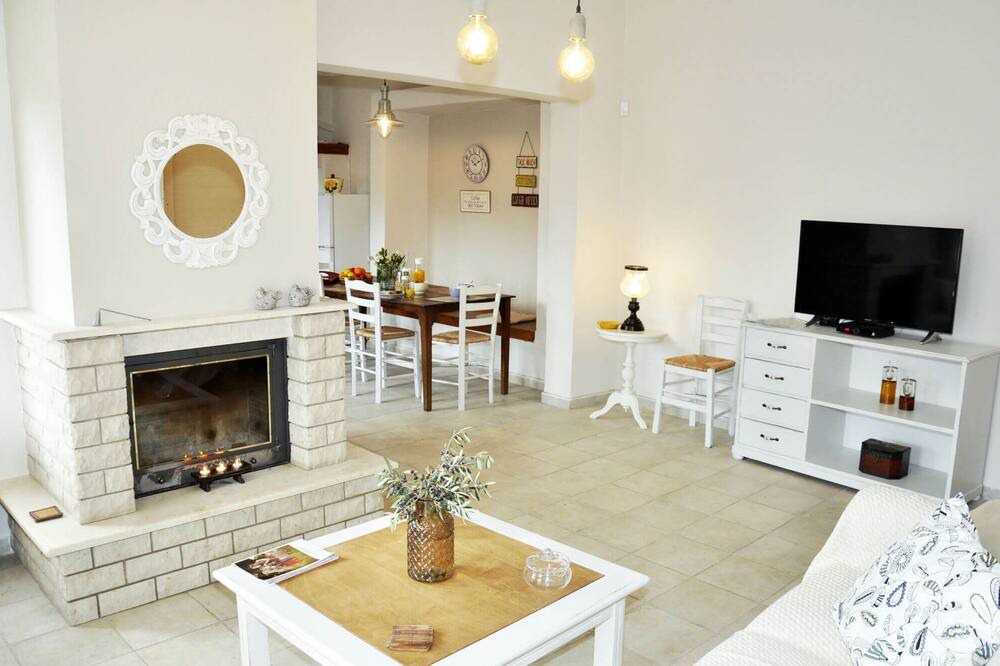 Photo of Livingroom in Lakkoi