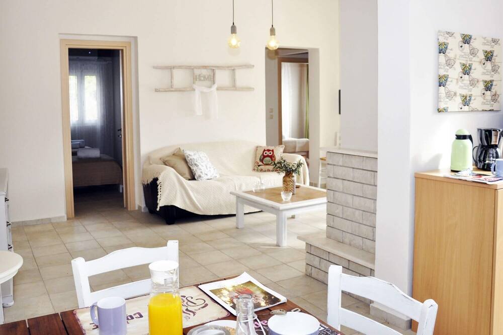 Photo of Livingroom in Lakkoi