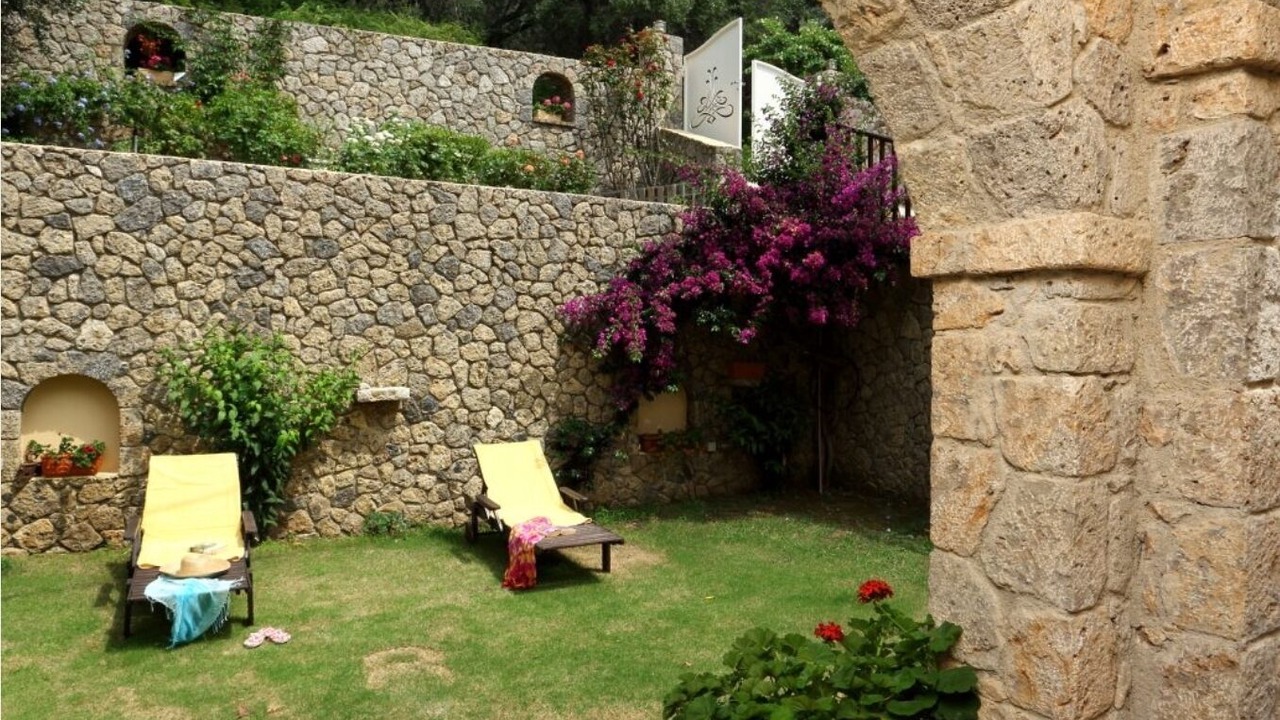 Photo of Outdoor in Pentati