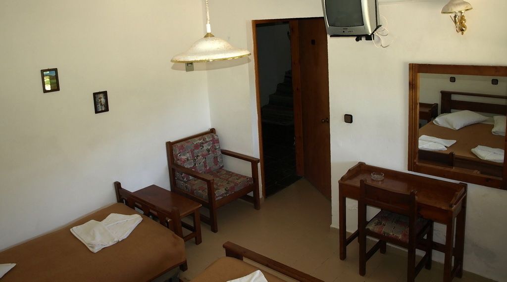 Photo of Bedroom in Omalos