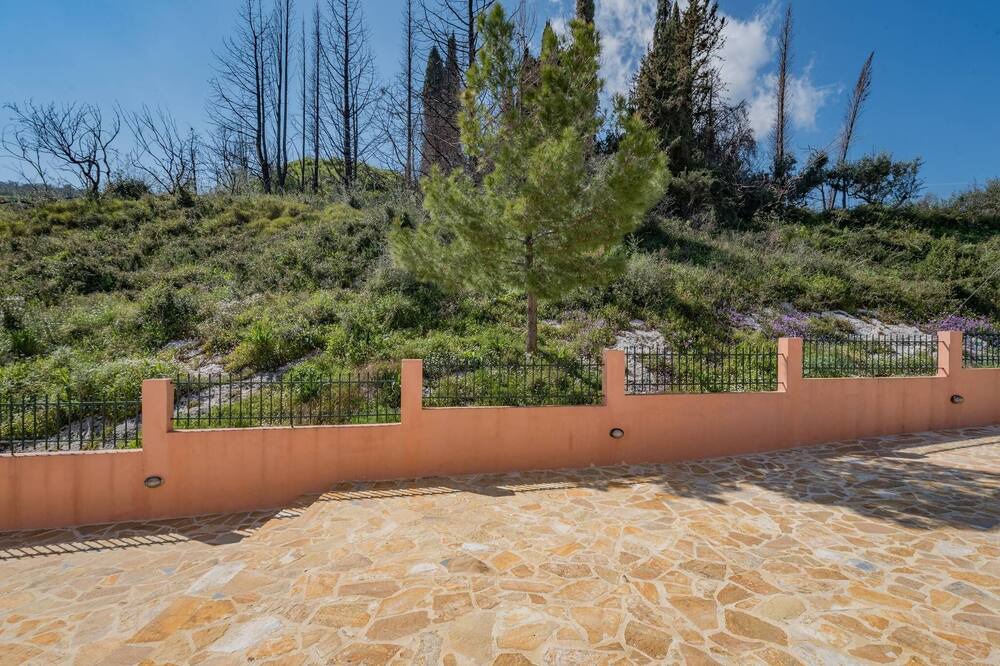 Photo of Outdoor in Romirion