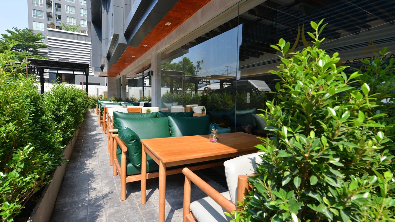 Photo of Patio Balcony in Samsen Nok