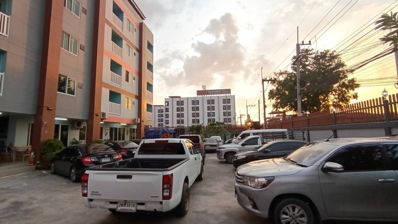 Photo of Others in Don Hua Lo