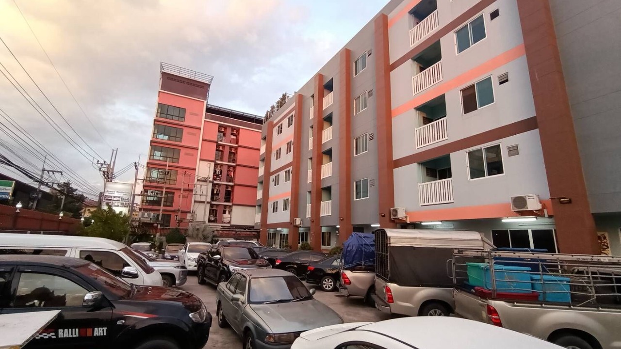 Photo of Others in Don Hua Lo