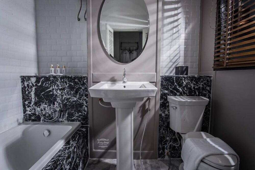 Photo of Bathroom in Chiang Phin