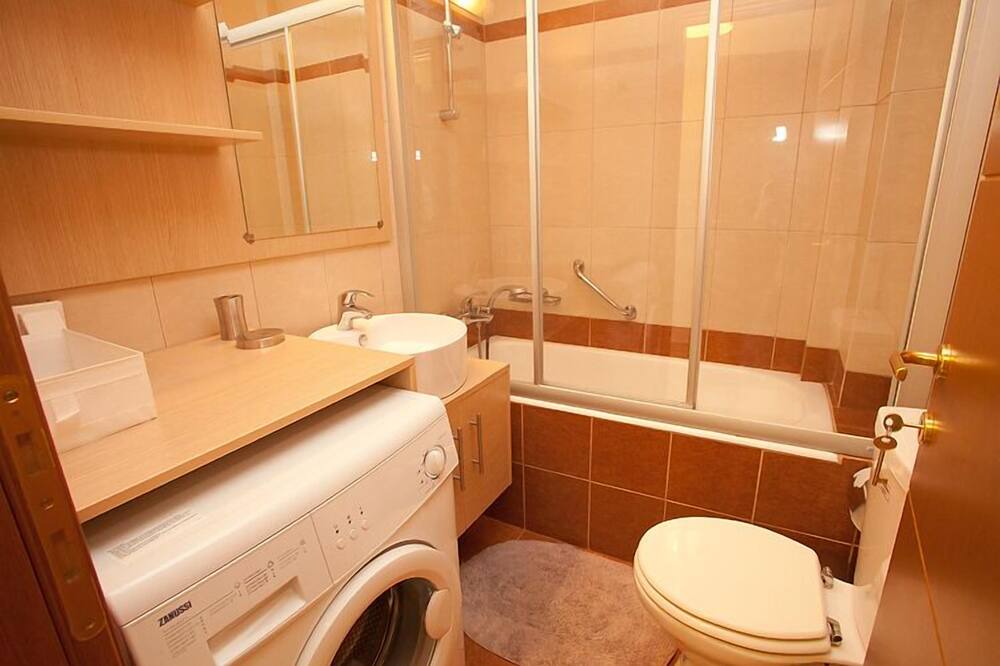 Photo of Bathroom in New Kypseli