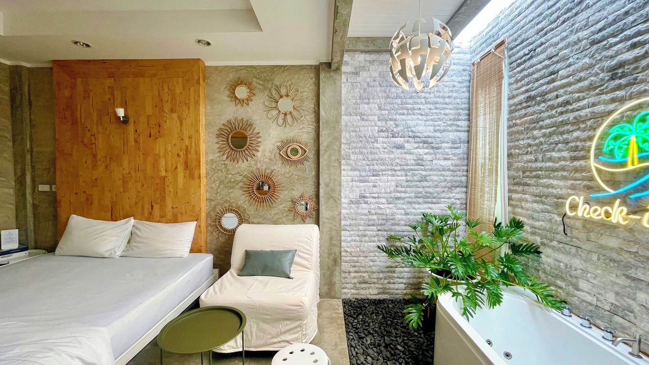 Photo of Bedroom in Koh Lan