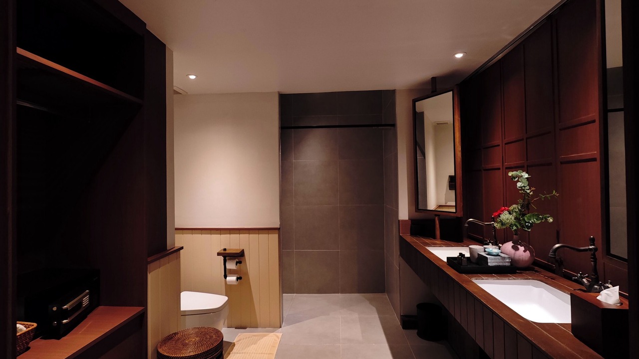 Photo of Bathroom in Bang Yi Khan