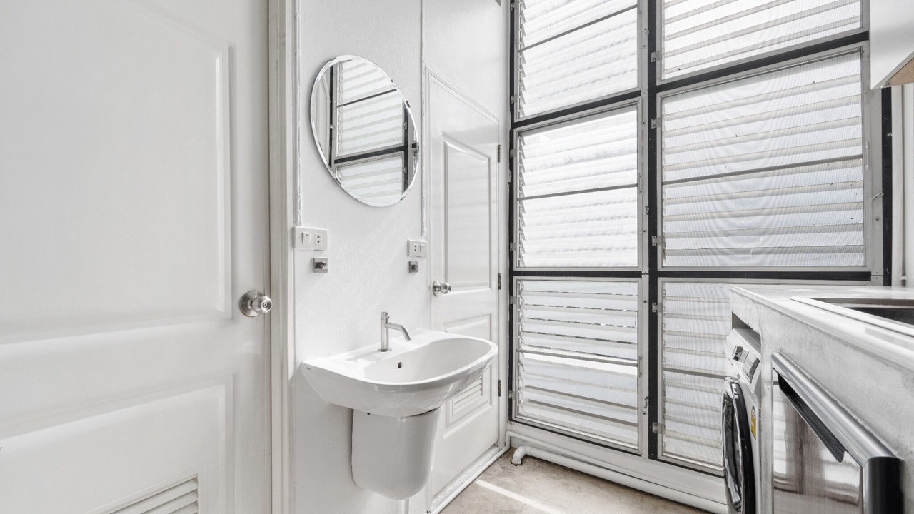 Photo of Bathroom in Talat Noi