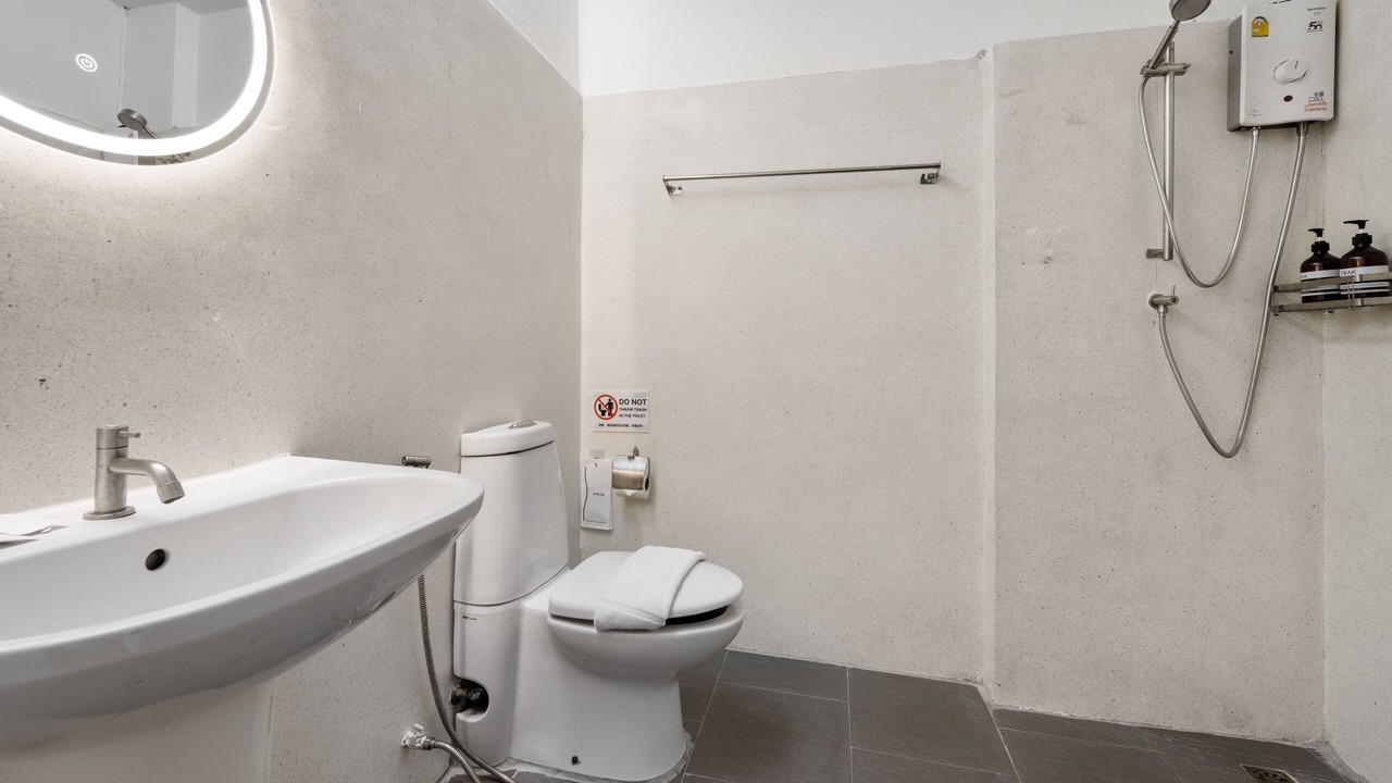 Photo of Bathroom in Talat Noi