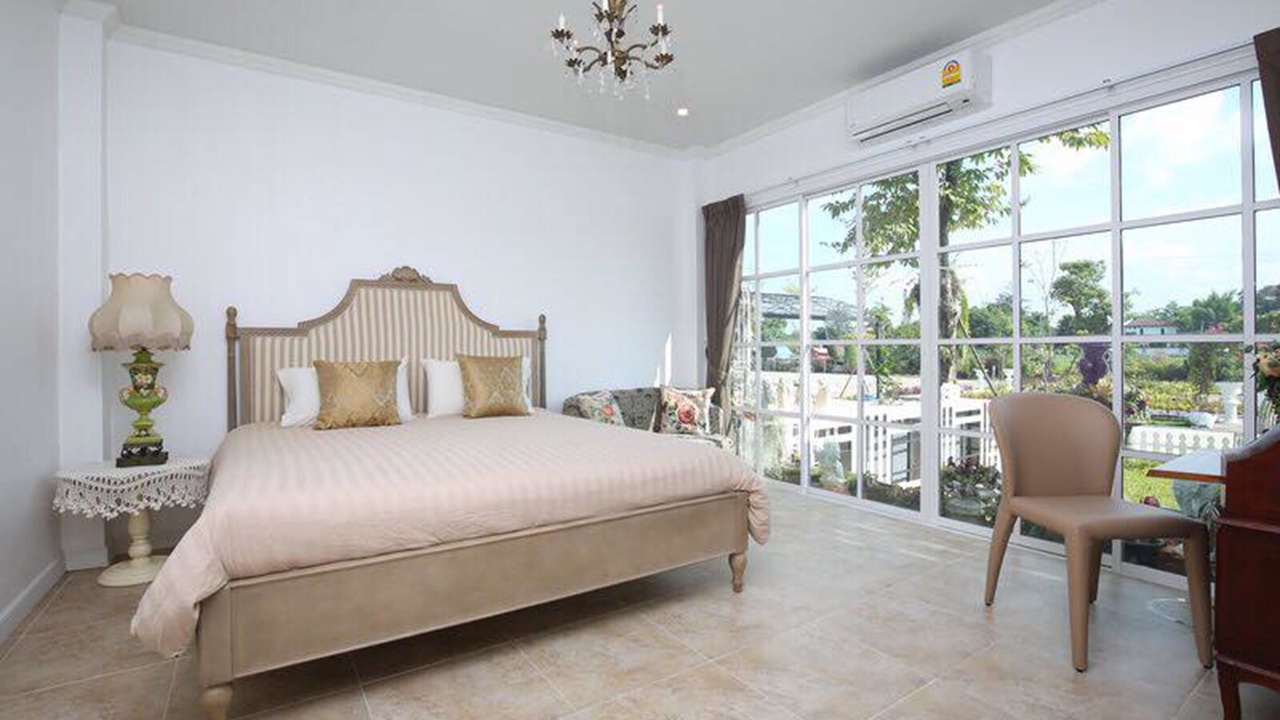 Photo of Bedroom in San Sai