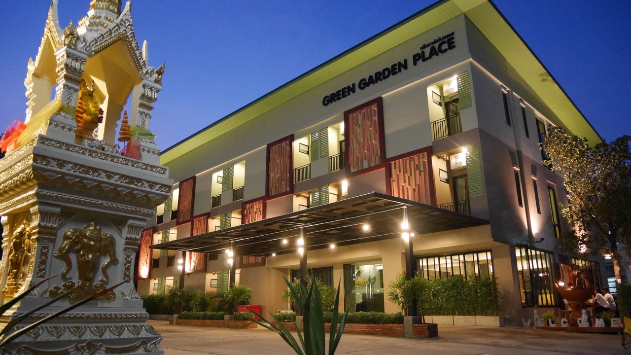 Photo of Buildings in Mak Khaeng