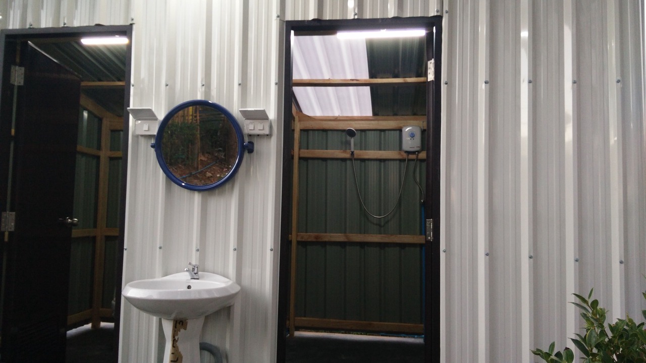 Photo of Bathroom in Phibun Mangsahan