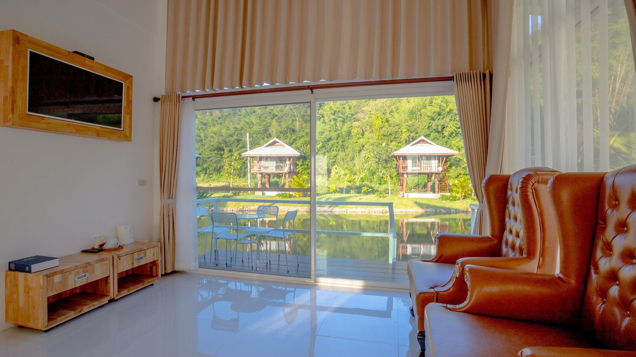 Photo of Bedroom in Mae Kon