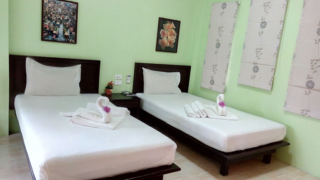 Photo of Bedroom in Ron Phibun