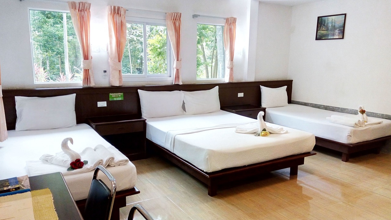 Photo of Bedroom in Ron Phibun