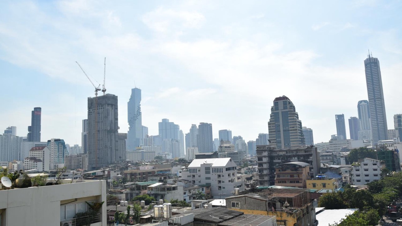 Photo of Others in Si Phraya