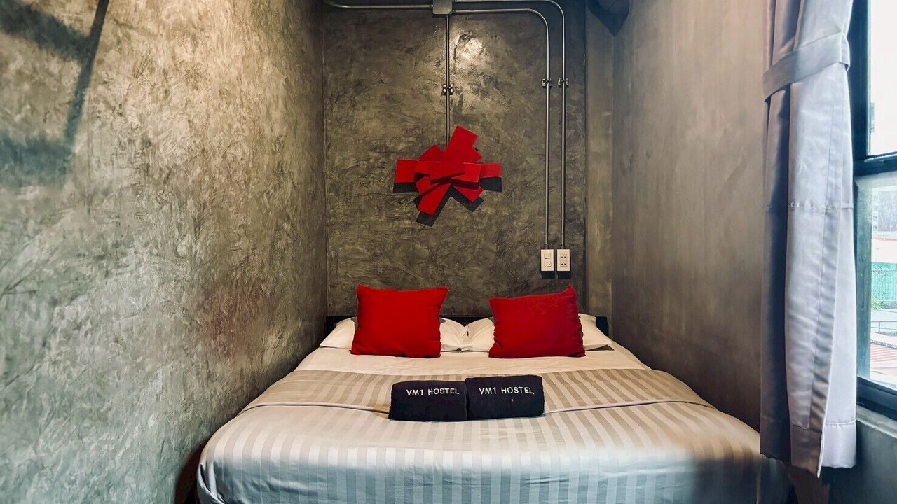 Photo of Bedroom in Samsen Nai
