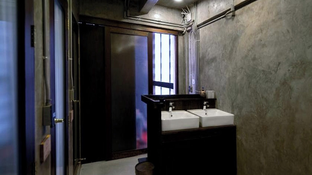 Photo of Bathroom in Talat Noi