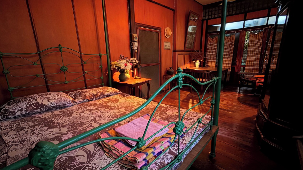 Photo of Bathroom in Wat Sam Phraya