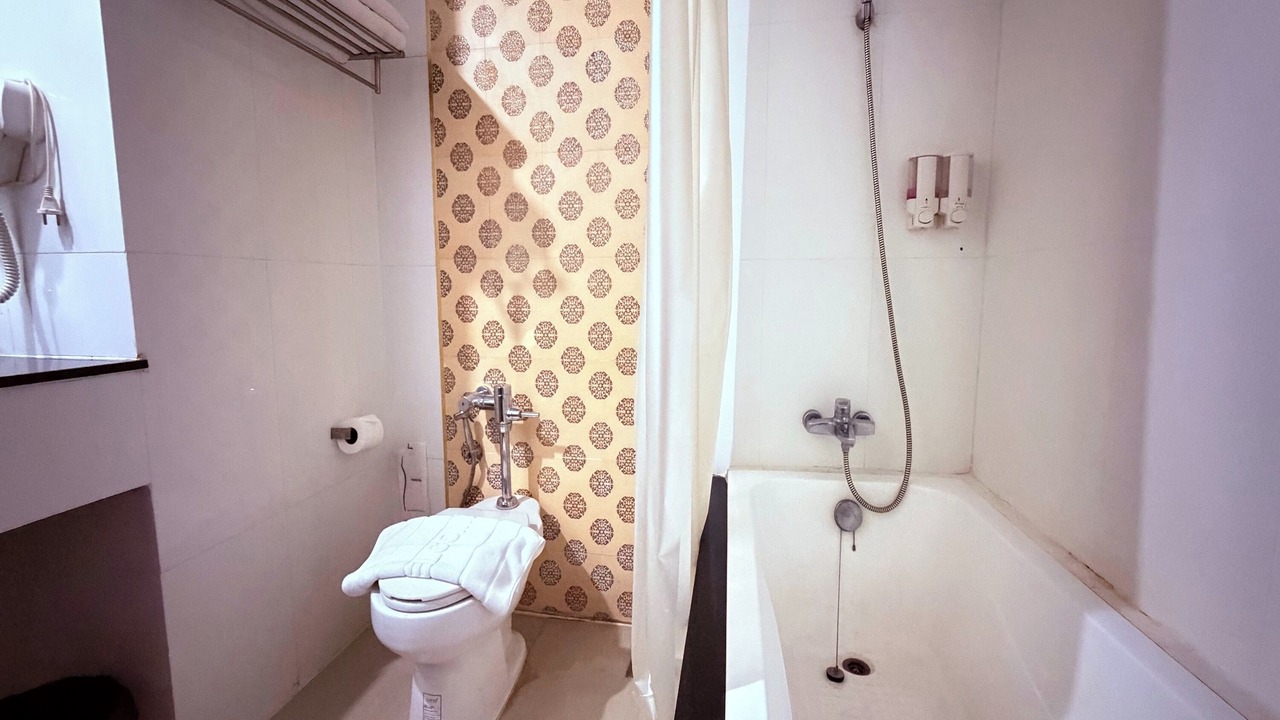 Photo of Bathroom in Uthai