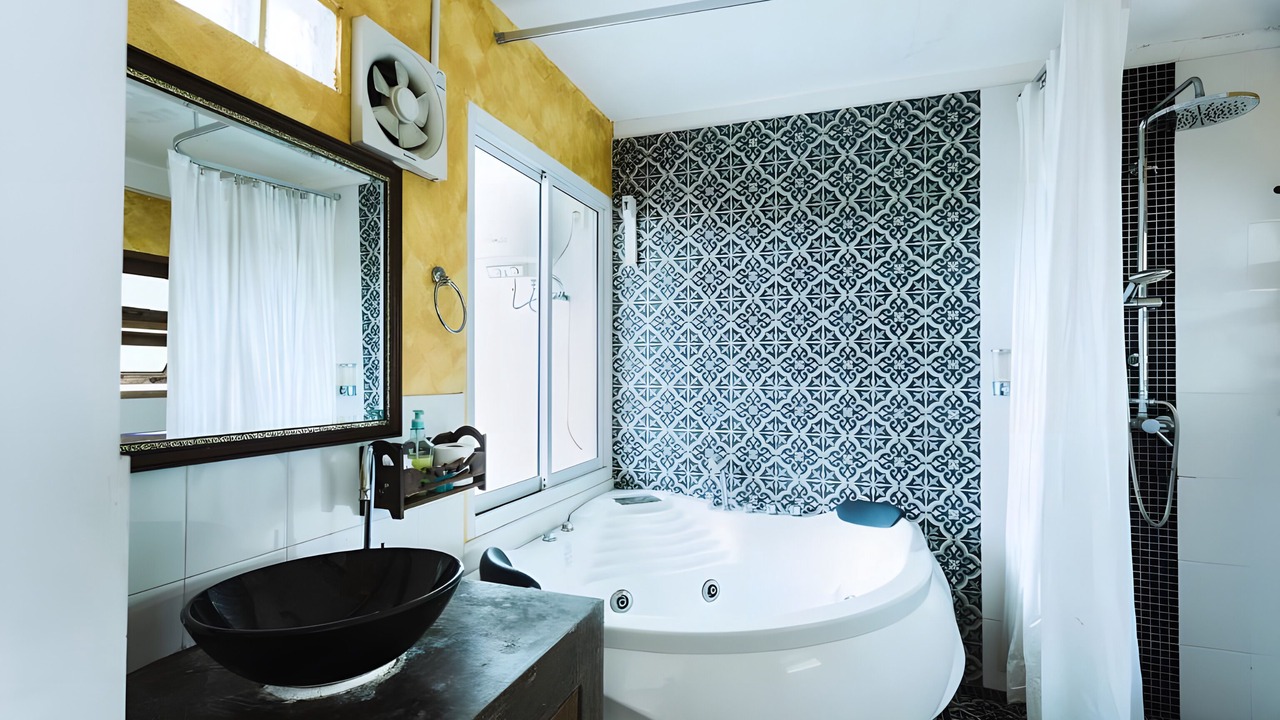 Photo of Bathroom in Thapae