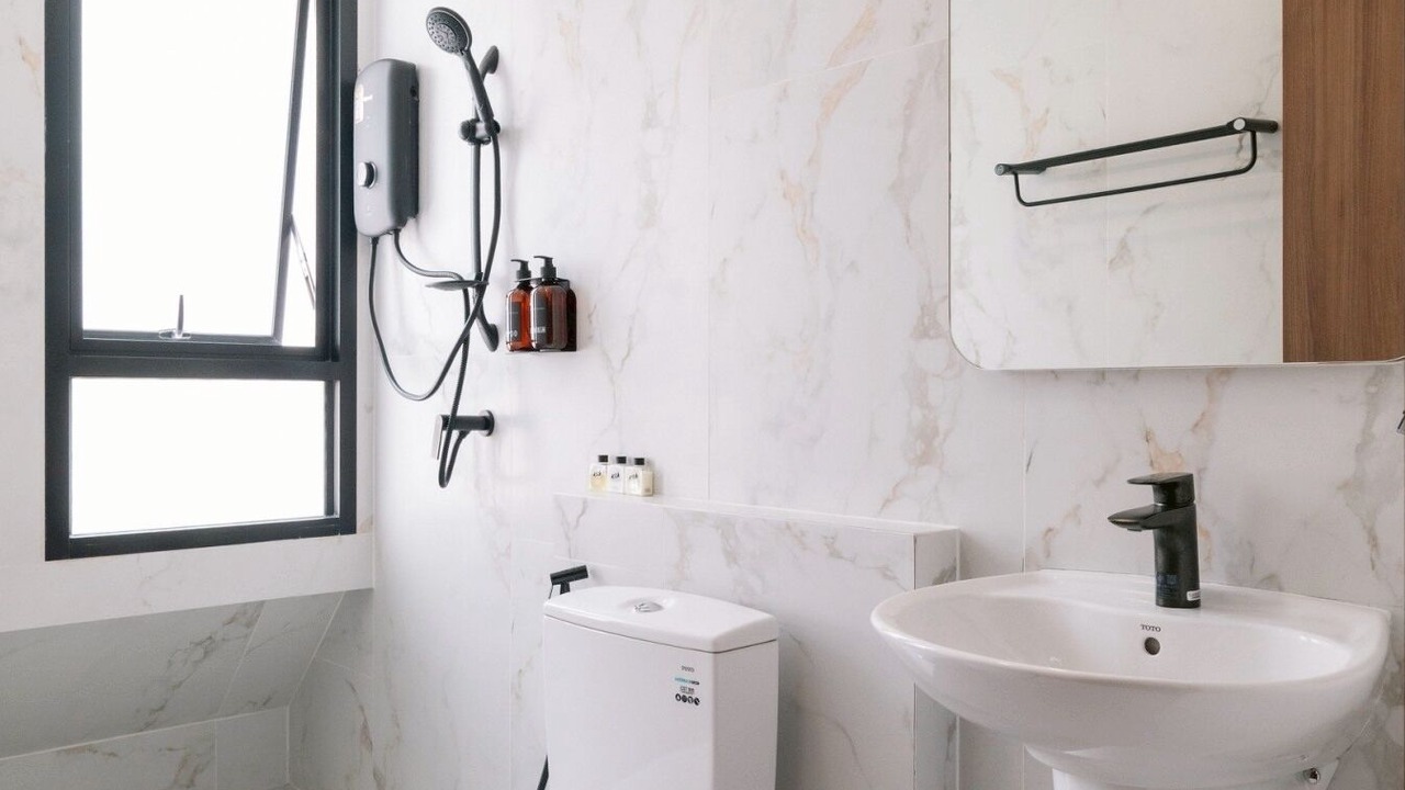 Photo of Bathroom in Talat Phlu