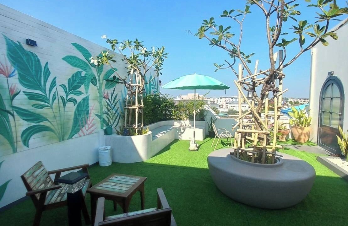 Photo of Outdoor in Saphan Sung