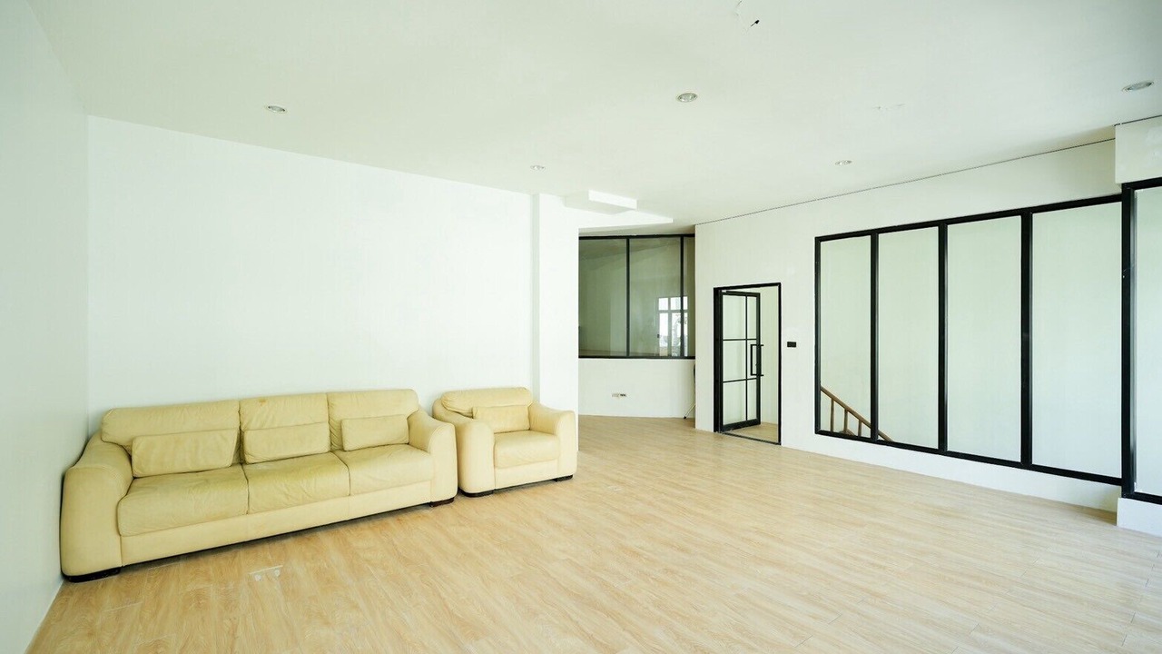 Photo of Livingroom in Nana