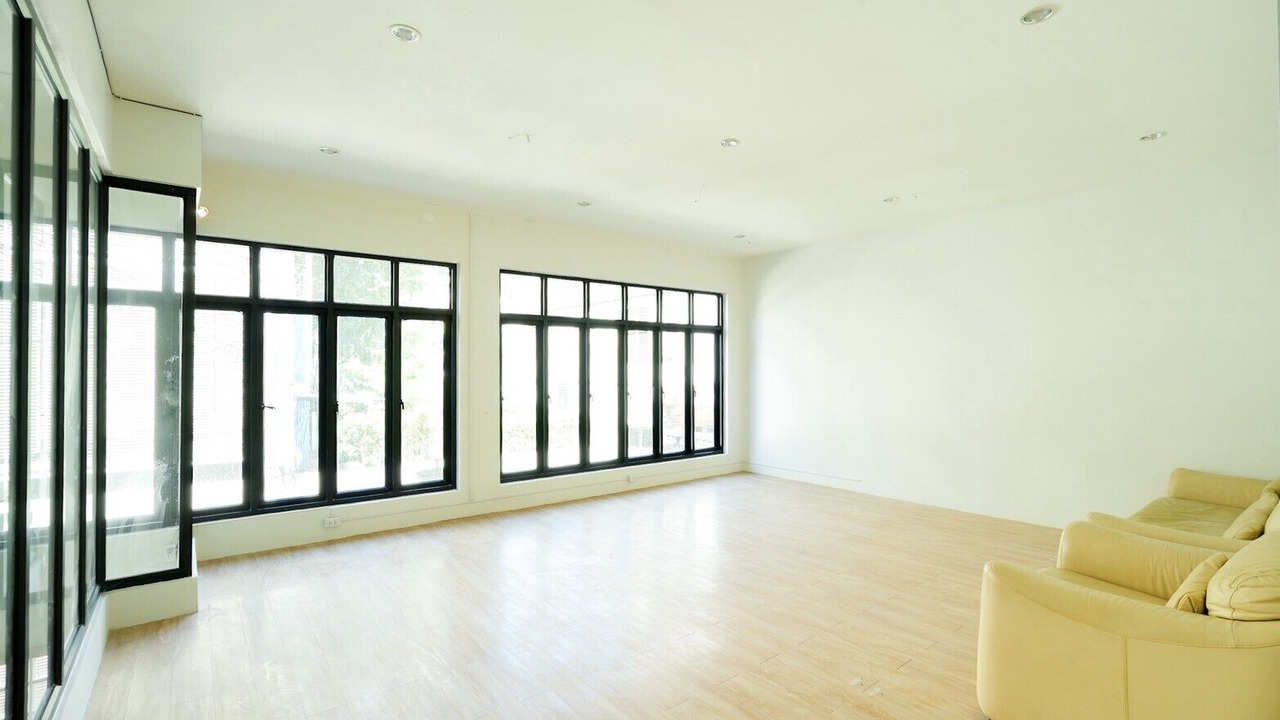 Photo of Livingroom in Nana