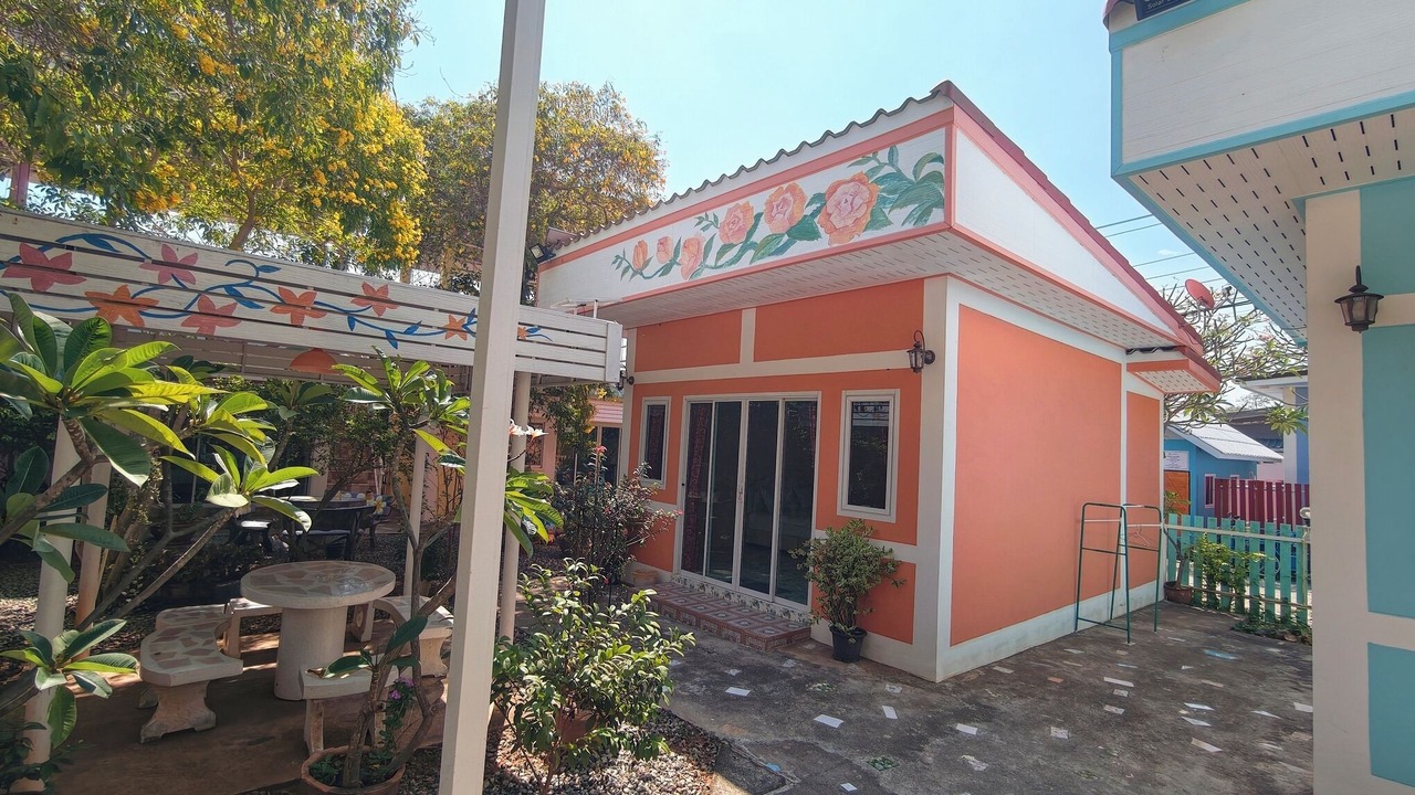 Photo of Outdoor in Tha Thaewawong