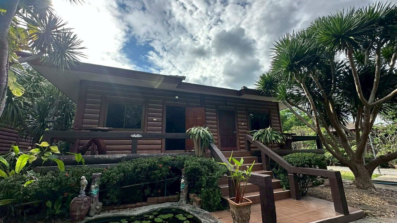 Photo of Outdoor in Khanong Phra