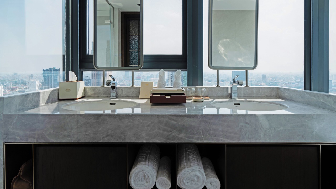 Photo of Bathroom in Tuol Kouk