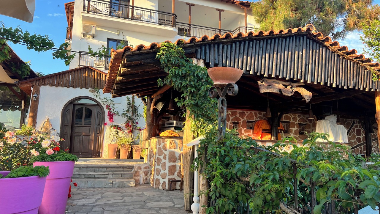 Photo of Outdoor in Pefkari
