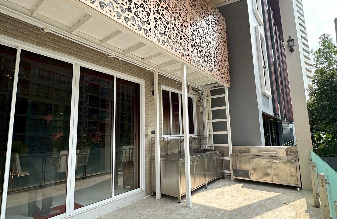 Photo of Patio Balcony in Sukhumvit